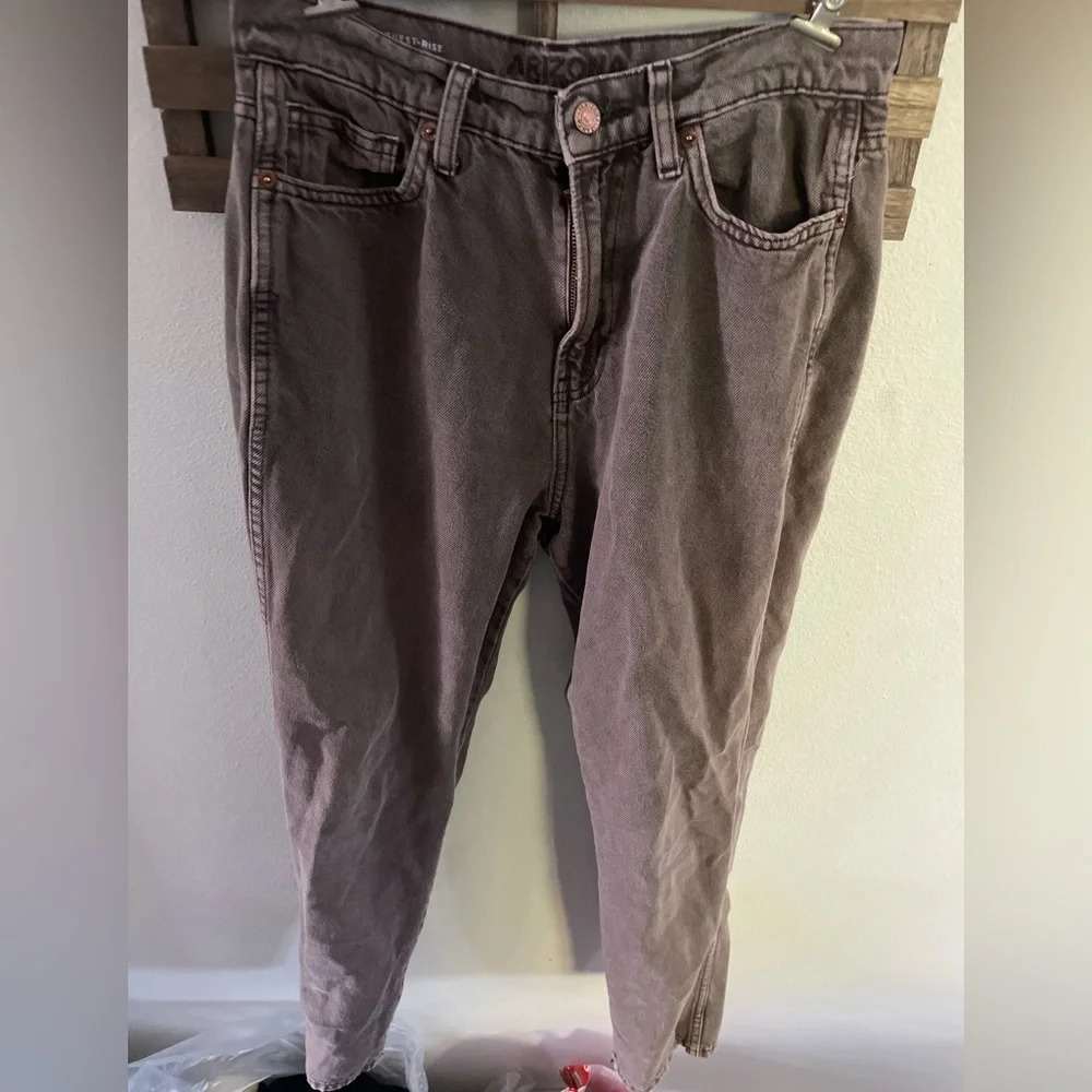 Arizona Jean Co. brown‎ highest rise mom jeans size 7